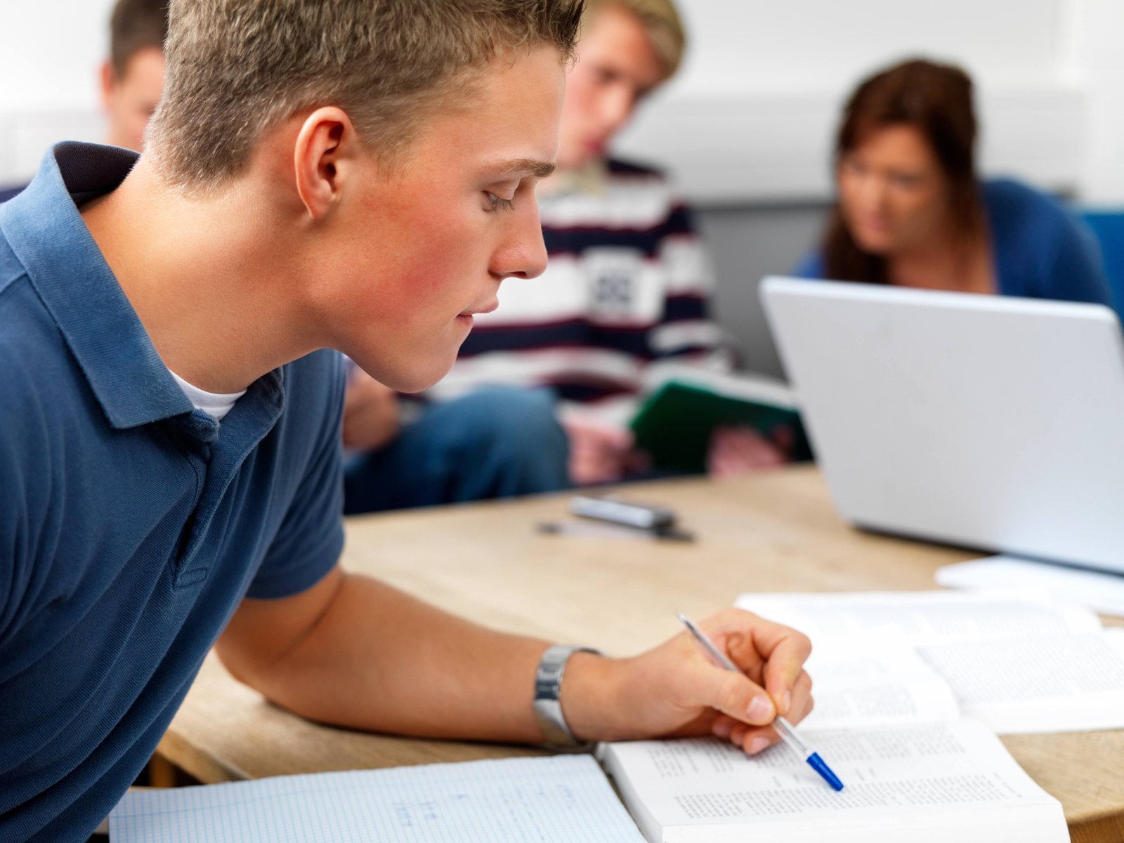 Safe Handling, Storage and Labeling Of Hazardous Chemicals and Dangerous Goods